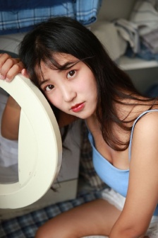 太子鹦鹉晒月
